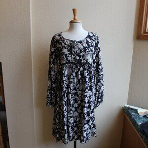 NWT Knee Length Romantic Gypsy Black and White Floral Gothic Peasant Dress 3X